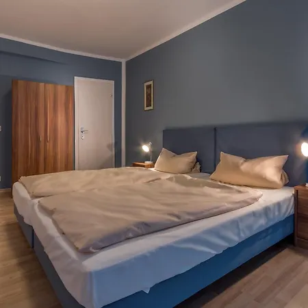 Regina Hotel 2*